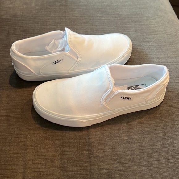 Vans - Picture 4 of 8